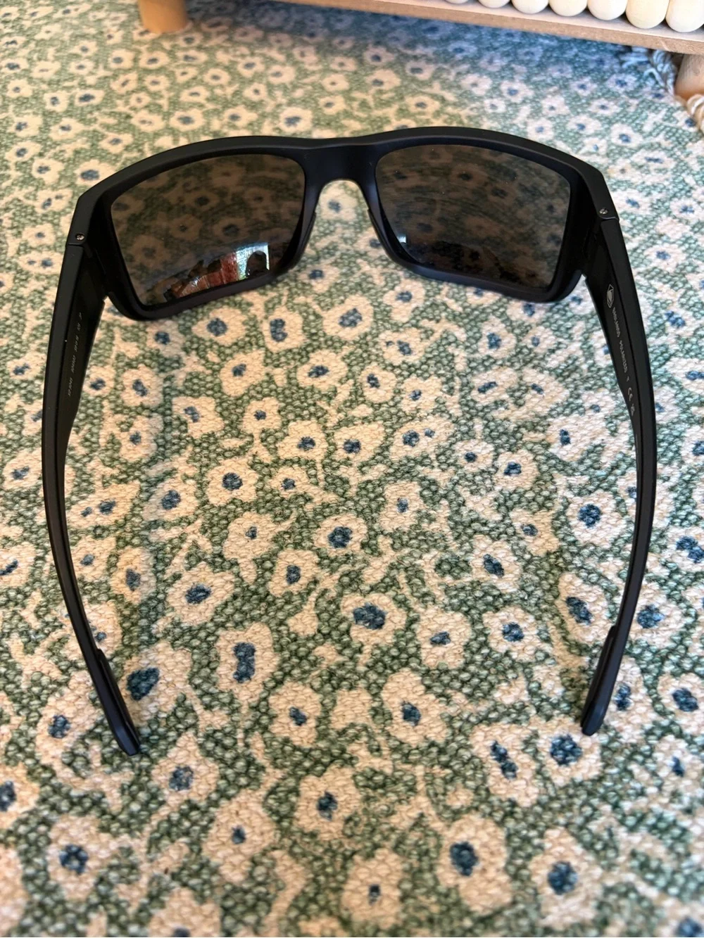 Native Men's Matte Black Badlands Sunglasses with Blue-Reflective Lenses